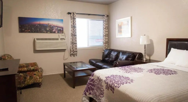 Люкс Premium Inn and Suites