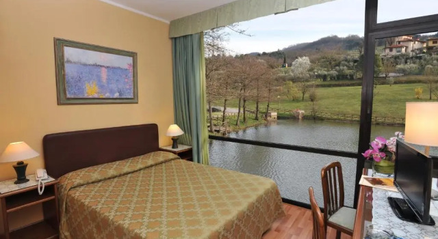 Двухместный номер Standard с видом на озеро Hotel Lago Verde