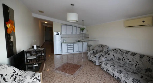Apartamento 2 dormitorios con balcón y con vista al mar Kapriz Apartments