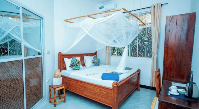 Pongwe Beachfront Villa, Book Villa 3-stjernede hoteller i Kati, 3*