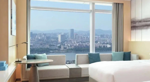 Двухместный люкс Courtyard by Marriott Guangzhou Pazhou