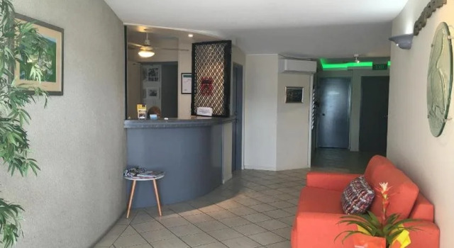 Crystal Waters Picnic Point, Забронировать Отель Бизнес-отели Солнечного побережья, 4* 5*