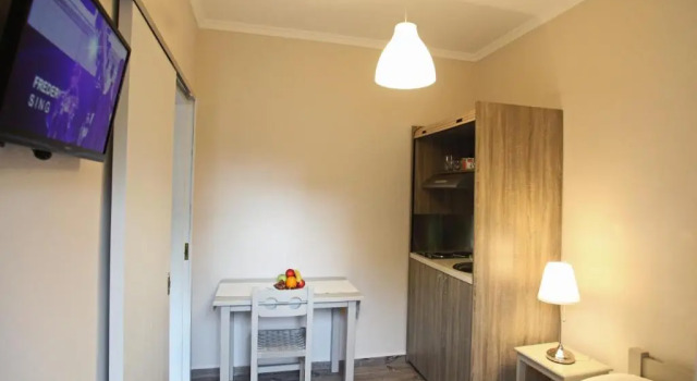 Apollo Apartments & Studios