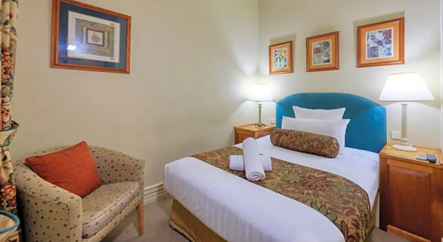 Номер Standard Royal Exchange Hotel