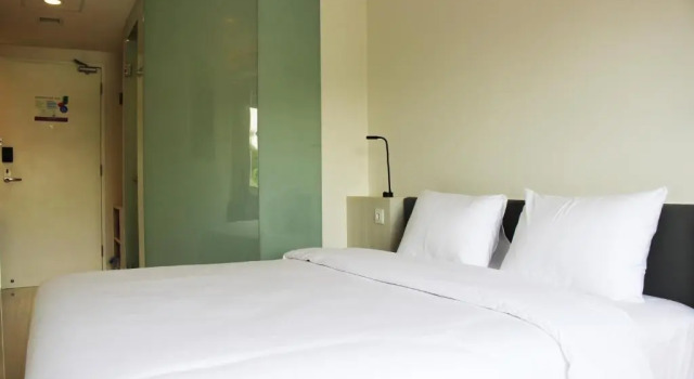 Camera Standard POP! Hotel Pemuda Semarang