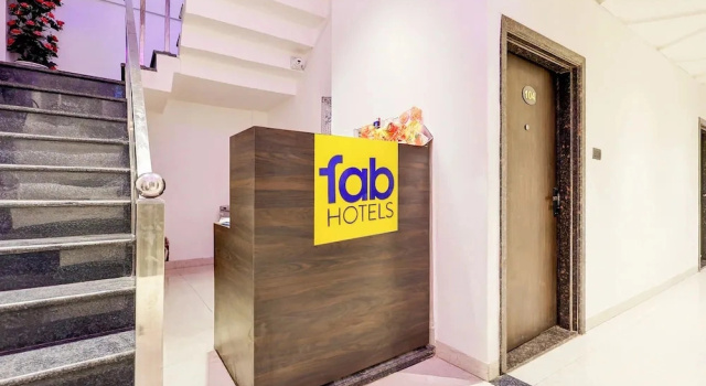 Fabhotel Royal Residency