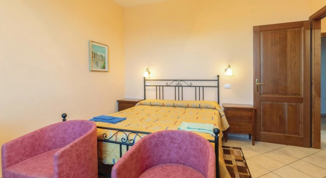 Beautiful Apartment in Castiglione del Lago With Wifi, Outdoor Swimming Pool and Outdoor Swimming Pool, Забронировать Апартаменты/квартира Отели Озера Тразимено с бассейном, Бассейн