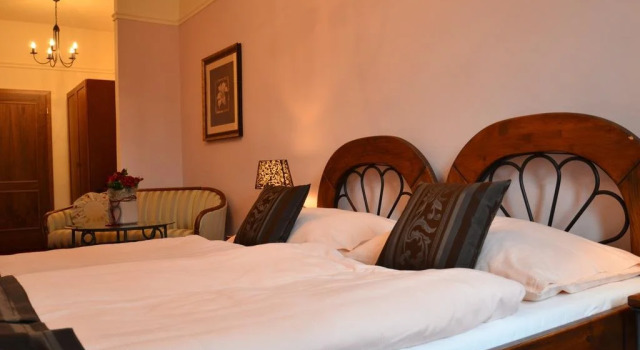 Hotel Bouček, Book Hotel Kroměříž 