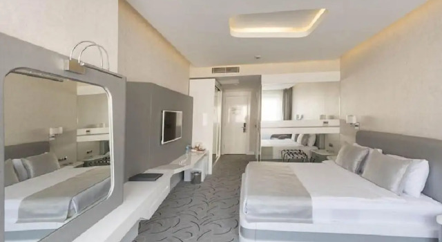 Номер Classic White Line Boutique Hotel