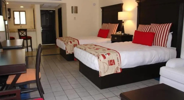 Great Location 1BR Studio Wtih Pool Marina View, Забронировать Отель Отели Южной Нижней Калифорнии с парковкой, Парковка