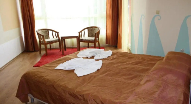 Люкс Iris Beach Hotel
