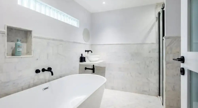 The Blooming Minimalist- by Out of Office Lifestyle