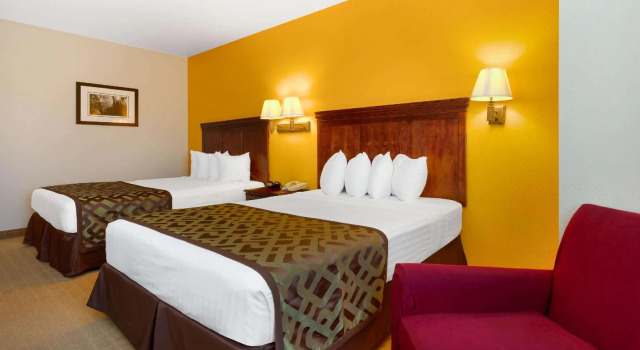 Четырёхместный номер Standard The Montcler Hotel - Redberri Luxury Collection