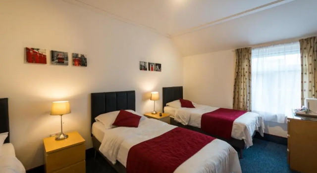 Трёхместный номер Standard Adria Hotel