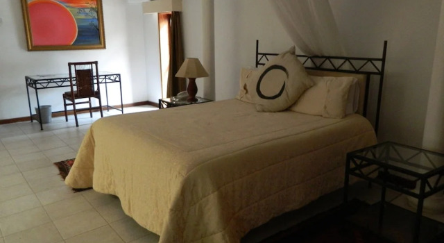 Люкс Deluxe The Landmark Boutique Hotel
