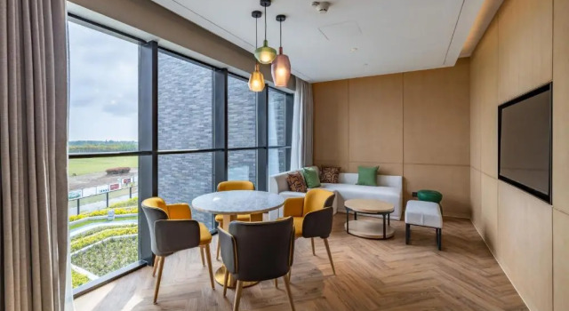 Holiday Inn Shanghai Chongming, Varaa Hotelli Chongming Shanghai