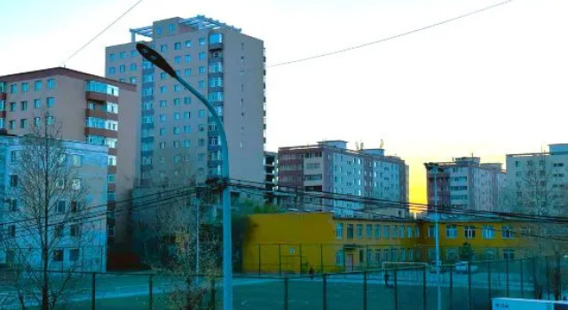 Apartment 44, spacious living area, separate kitchen & 1 bedroom, Prenota Appartamento Hotel a Ulan Bator con parcheggio, Parcheggio