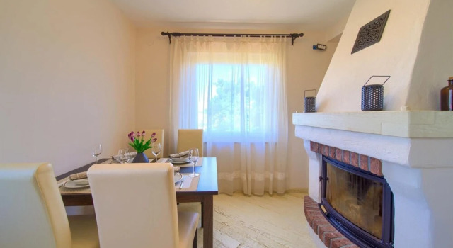 Stunning Home in Malinska With Wifi, Outdoor Swimming Pool and Heated Swimming Pool, Забронировать Отель Малинска остров Крк, рядом с St. Mary Magdalene Monastery in Porat