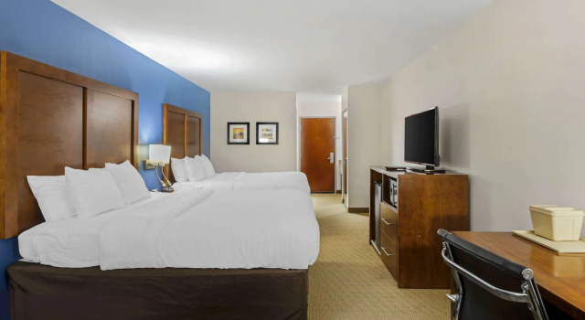 Четырёхместный номер Standard Comfort Inn Garner Clayton I-40