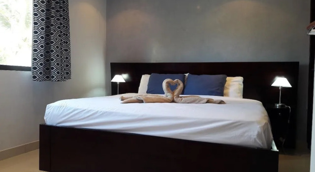 Villa Thoga Vacation Rentals & Tours