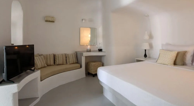 White Dream Suites, Забронировать Отель Отели Тиры с бассейном, рядом с Католический кафедральный собор, Бассейн