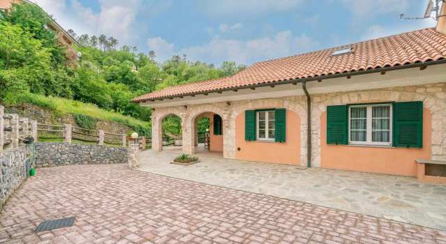 Villa Nicoletta, Rezervați Vilă Garlenda Liguria