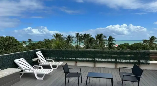 Апартаменты Economy Ocean Drive Apartment Suites in Miami Beach