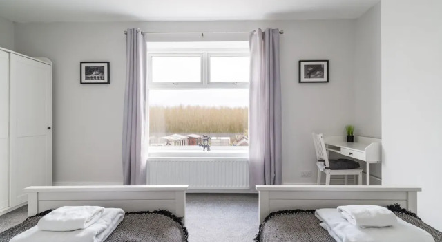 Коттедж East House-Sleeps 5-Pet friendly-Garden-Parking
