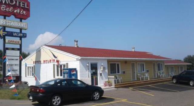 Motel Bel Air, Book Motel Hoteller i New Brunswick med parkering, Parkering