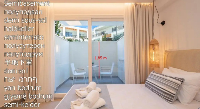 Номер Standard Mirablue Luxury Residences