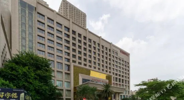 Jingu Hotel, Rezerwuj Hotel Hotele w Qujing z parkingiem, Parking