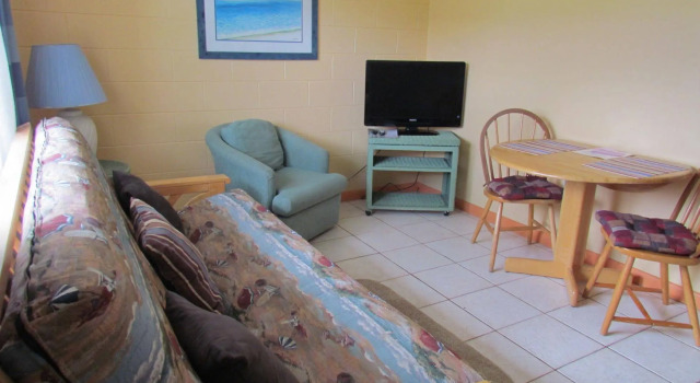 Pelican Post at Anna Maria Island Inn, Забронировать Апартаменты/квартира Брейдентон Sarasota Area, рядом с Центр парасейлинга "Фан-энд-Сан Парасейл"
