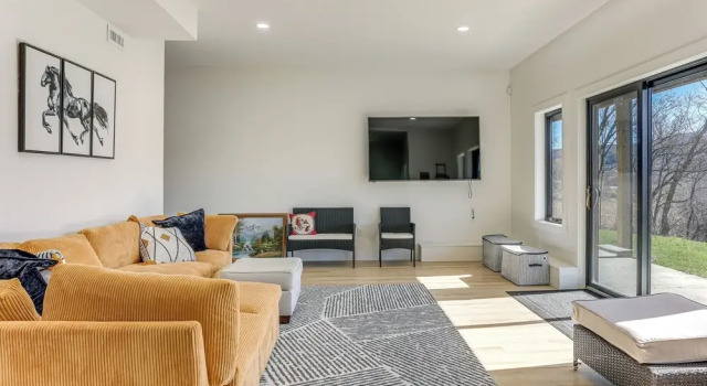 Коттедж 3 Mi to Holiday Valley: Mtn-view Home w/ Patio
