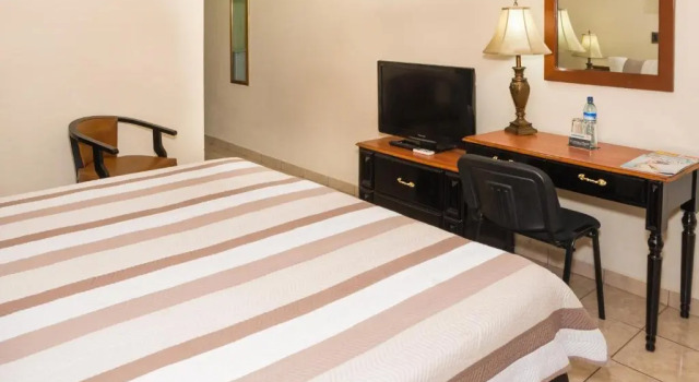 Студия Deluxe Hotel Tropico Inn