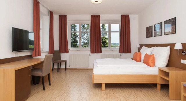 Haus Steirer am Kaiserwald, Rezervați Hotel Premstätten Region Graz