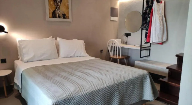 Студия Aristeas House
