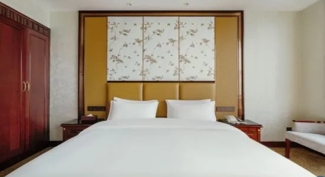 Полулюкс Luzhou Nanyuan Hotel