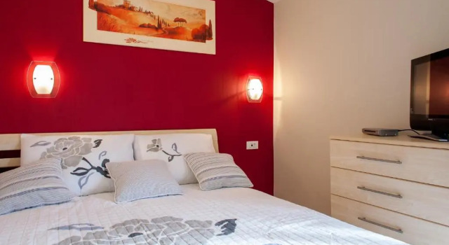 Апартаменты с 3 комнатами с балконом и с видом на море Apartments Toni