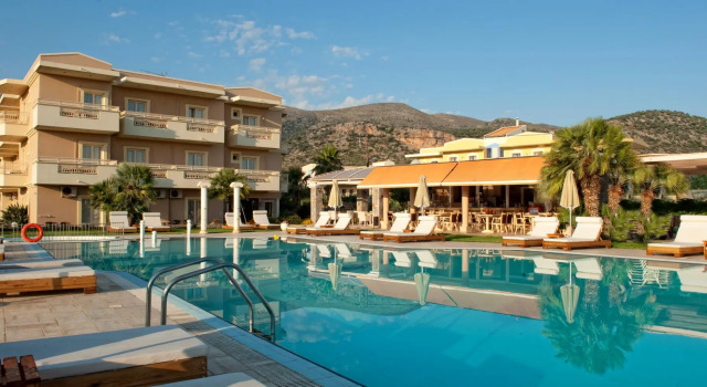 Люкс Socrates Hotel & Villas Malia Beach