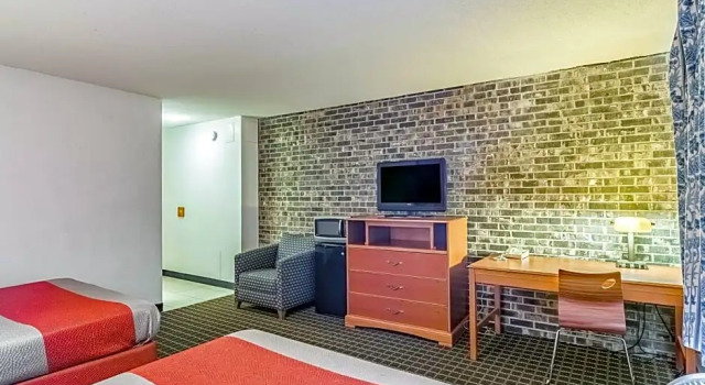 Номер Deluxe Motel 6-Grand Rapids, MI - Northeast