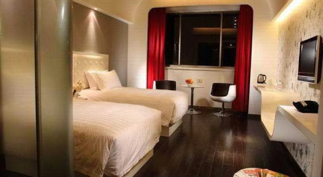 Elan Inn Huanglong