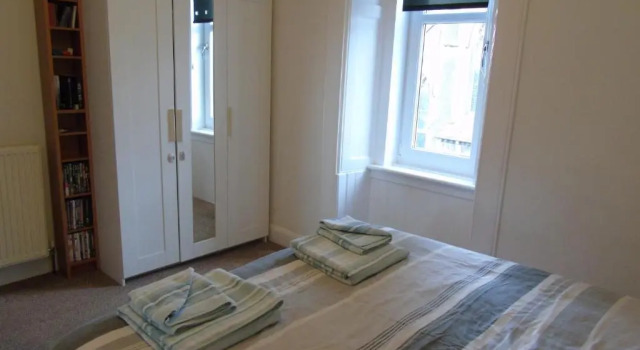 Snug - Krayr Apartment