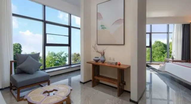 Люкс Business Yueyang Yueqi Hotel