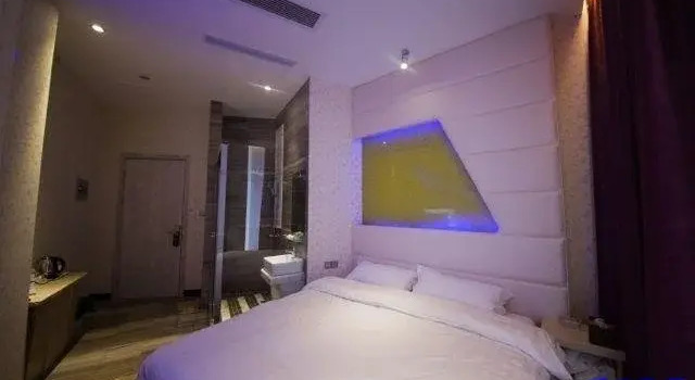 Yiyangshangpin Hotel, Book Hotel Hoteller i Suzhou med parkering, Parkering