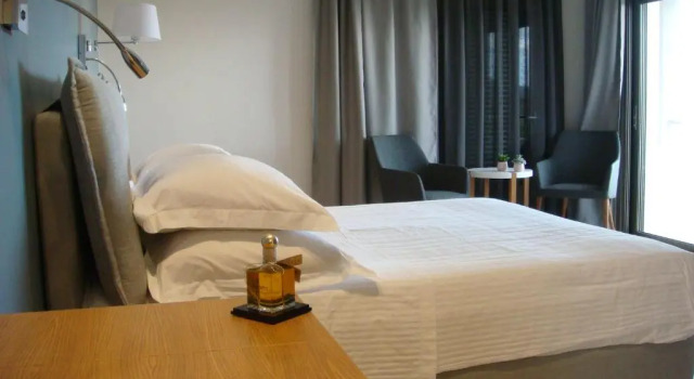 Double Bay Beach Hotel, Забронировать Отель Элафонисси Cape Malea, рядом с Пляж Симос