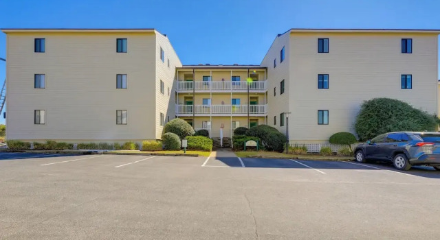 Emerald Isle Vacation Rental w/ Resort Pool!, Buchen Sie Resort Emerald Isle North Carolina