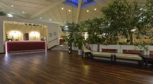 Atrium Hotel Amadeus, Varaa Hotelli 4 tähden hotellit kohteessa Garz, 4*