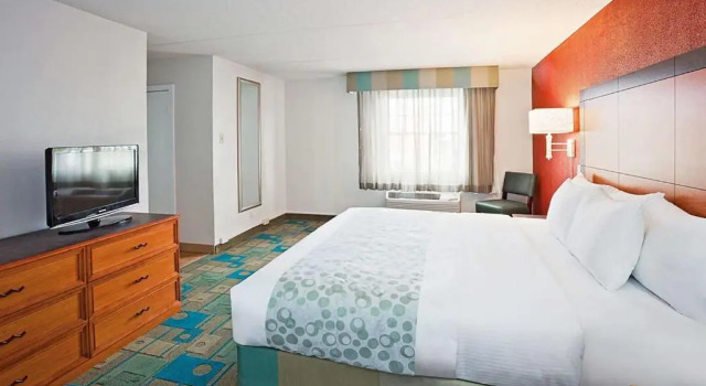 Двухместный номер Standard Norwood Inn & Suites Merrillville