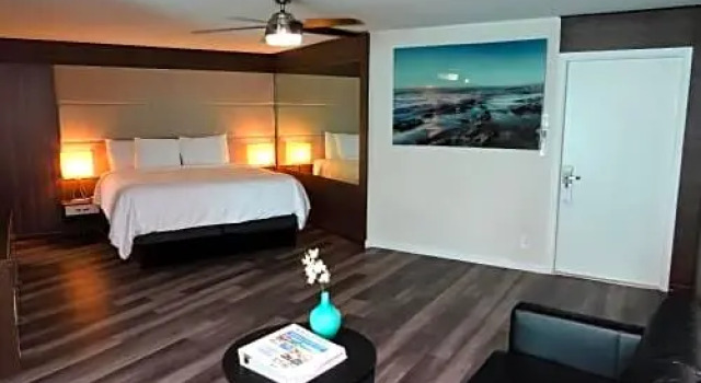 Люкс Deluxe Deco Boutique Hotel