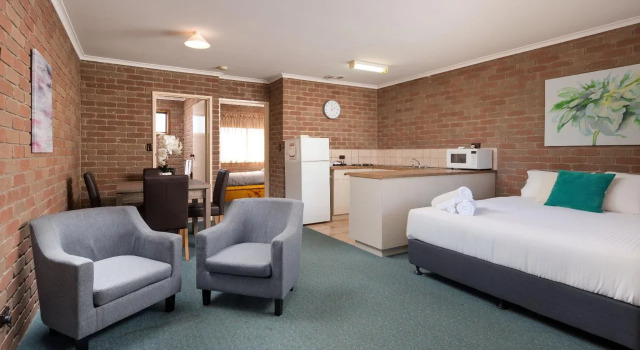 Corowa Bindaree Holiday Park, Book Hotel Corowa Murray River